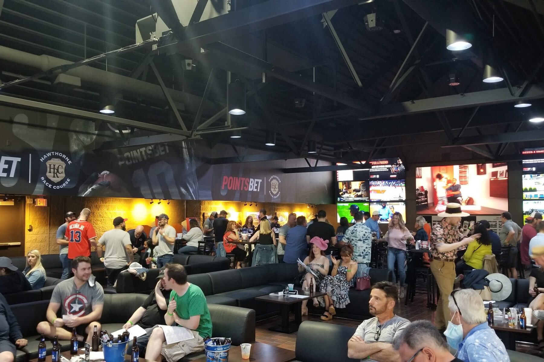 Club Hawthorne Fanatics Sportsbook in Crestwood Hawthorne Race Course Club Hawthorne Fanatics Sportsbook in Crestwood Hawthorne Race Course